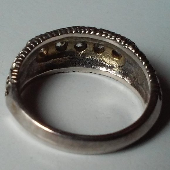 Silver Ring Seta 925 With 5 Clear Stones size 7 to 7.5 - Picture 3 of 6
